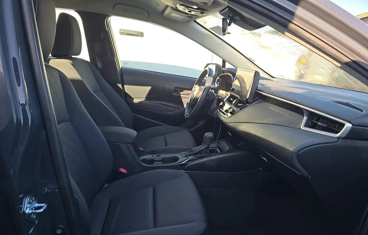 2025 TOYOTA COROLLA LE 5