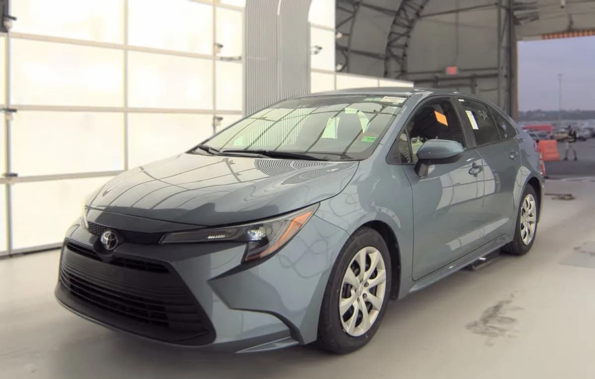 2025 TOYOTA COROLLA LE 2