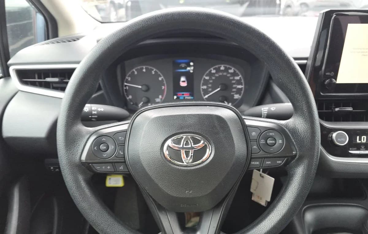 2025 TOYOTA COROLLA LE 7