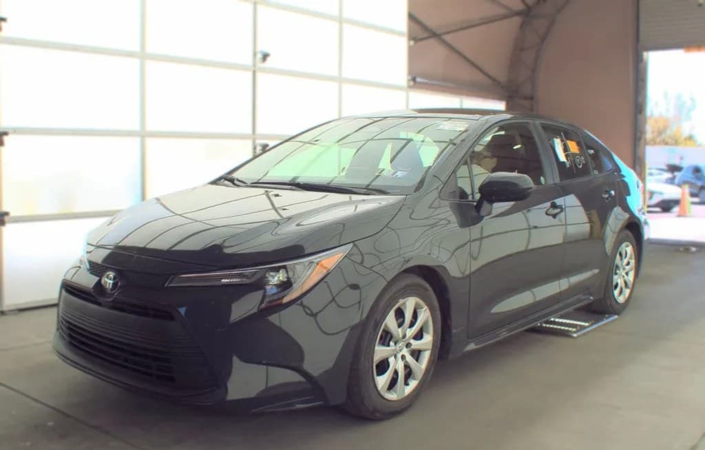 2025 TOYOTA COROLLA LE SEDAN