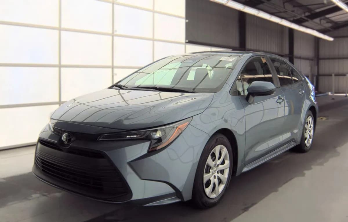 2025 TOYOTA COROLLA LE SEDAN 2