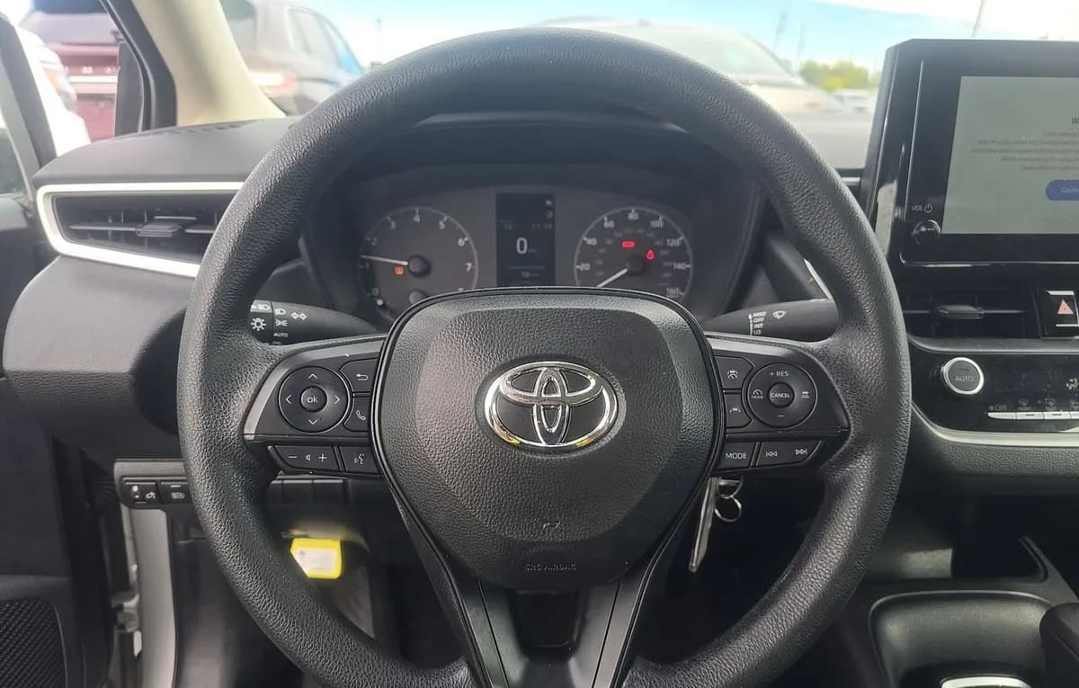 2025 TOYOTA COROLLA LE 7