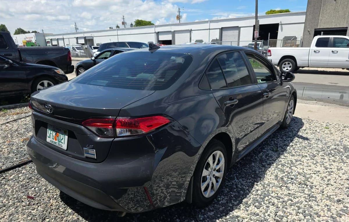 2025 TOYOTA COROLLA LE 4