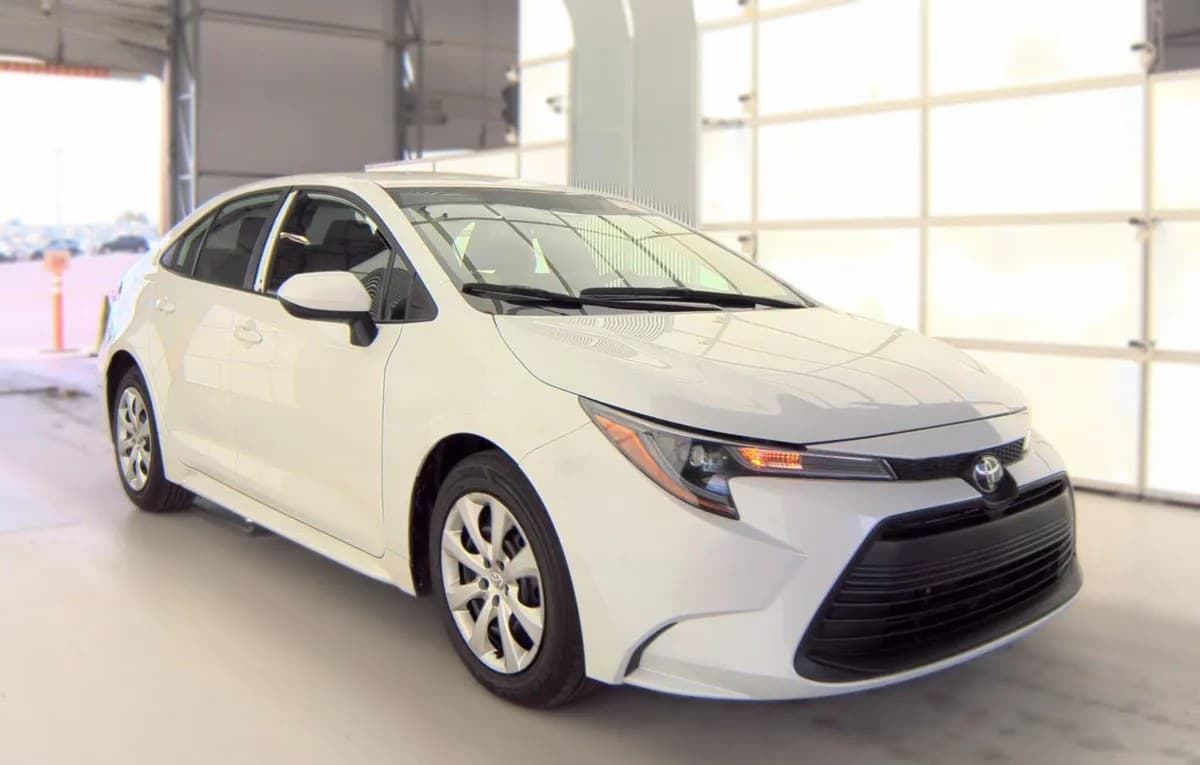 2025 TOYOTA COROLLA LE 4
