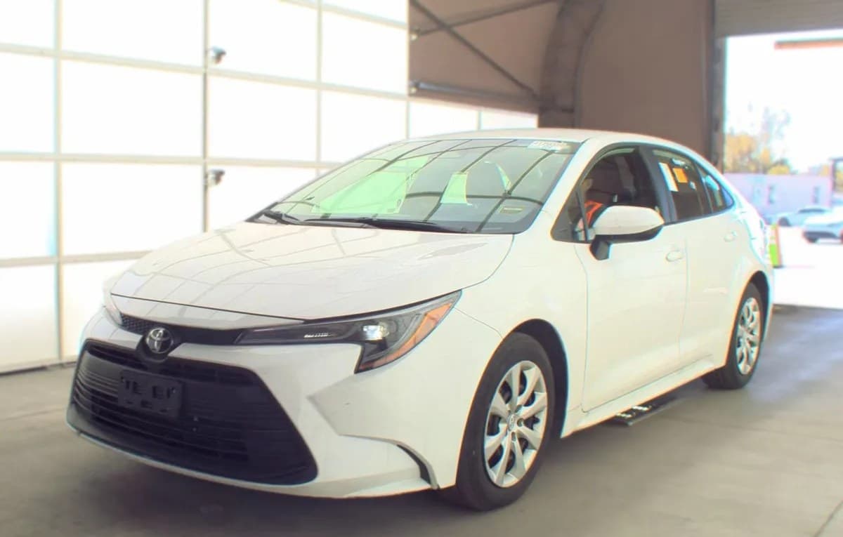 2025 TOYOTA COROLLA LE 2