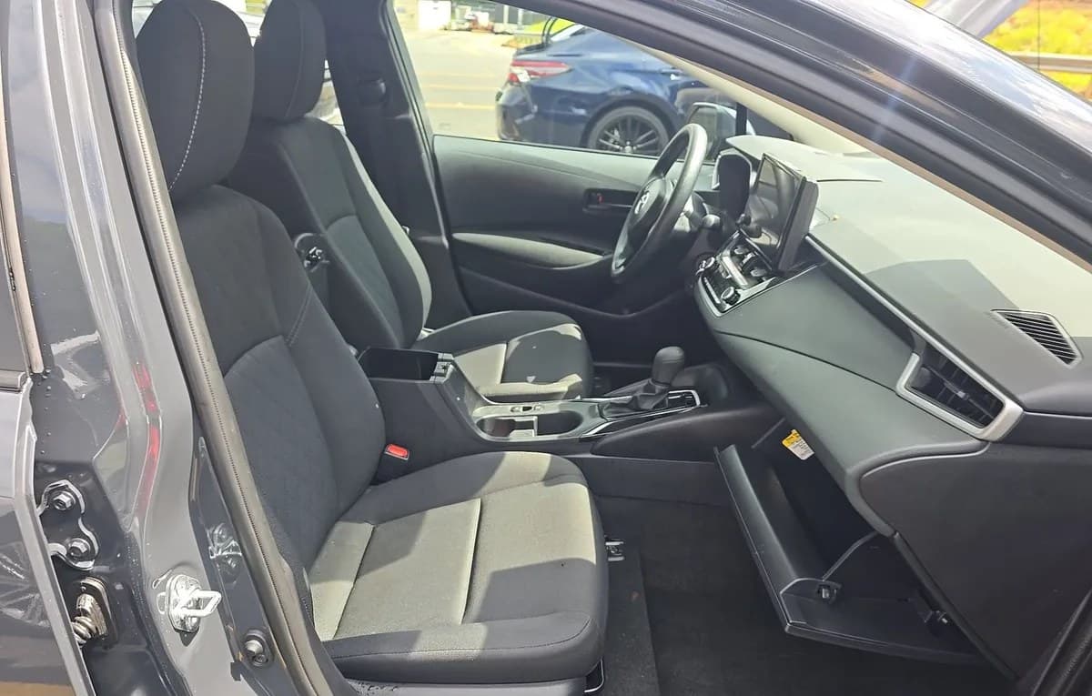 2026 TOYOTA COROLLA LE 5