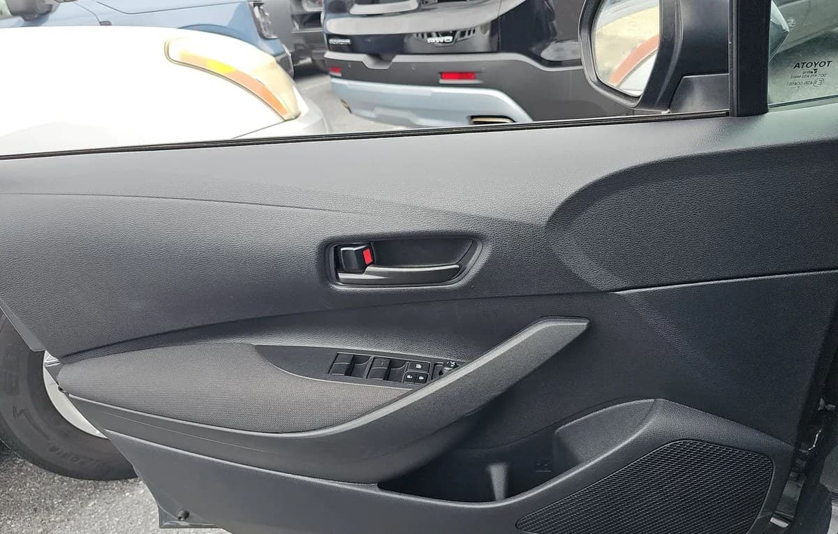 2026 TOYOTA COROLLA LE 6