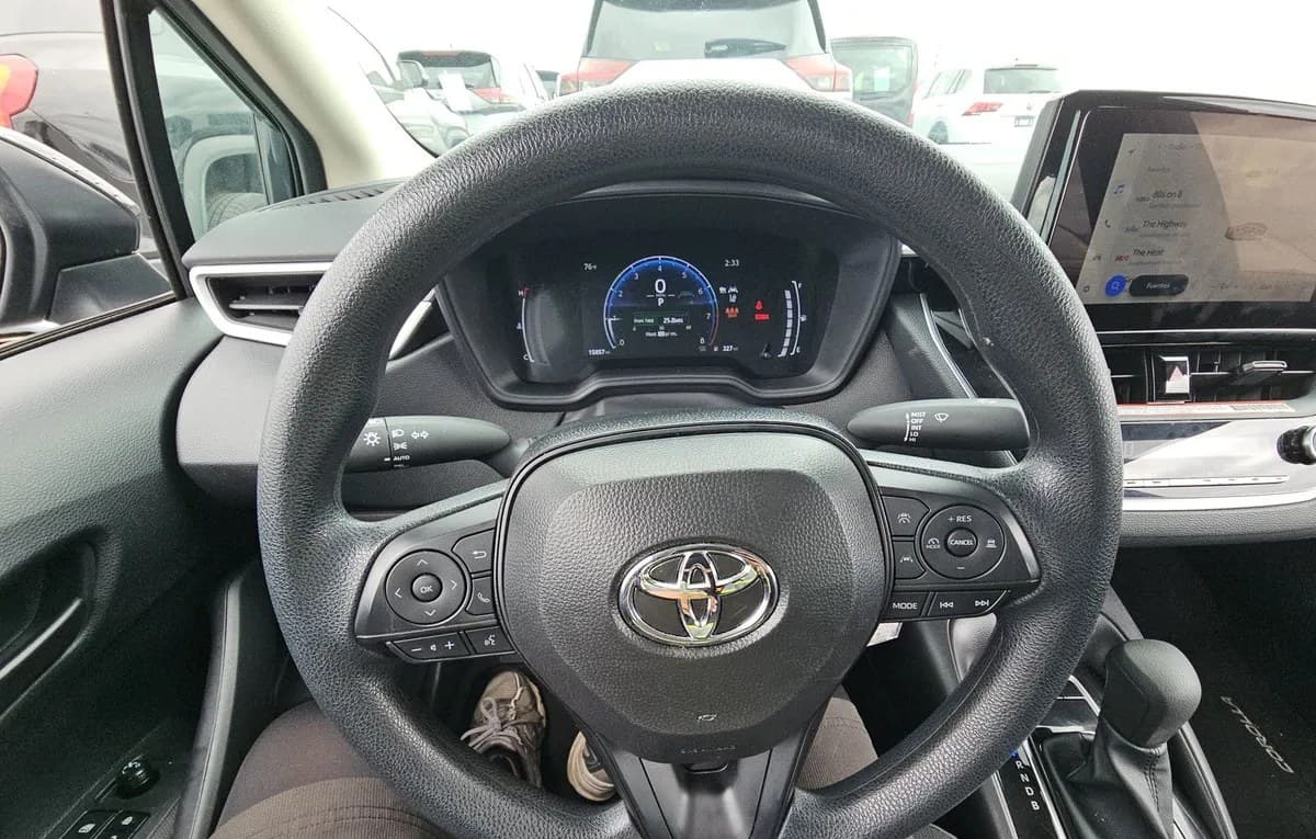 2026 TOYOTA COROLLA LE 7