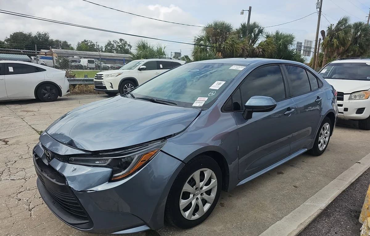 2023 TOYOTA COROLLA LE 2