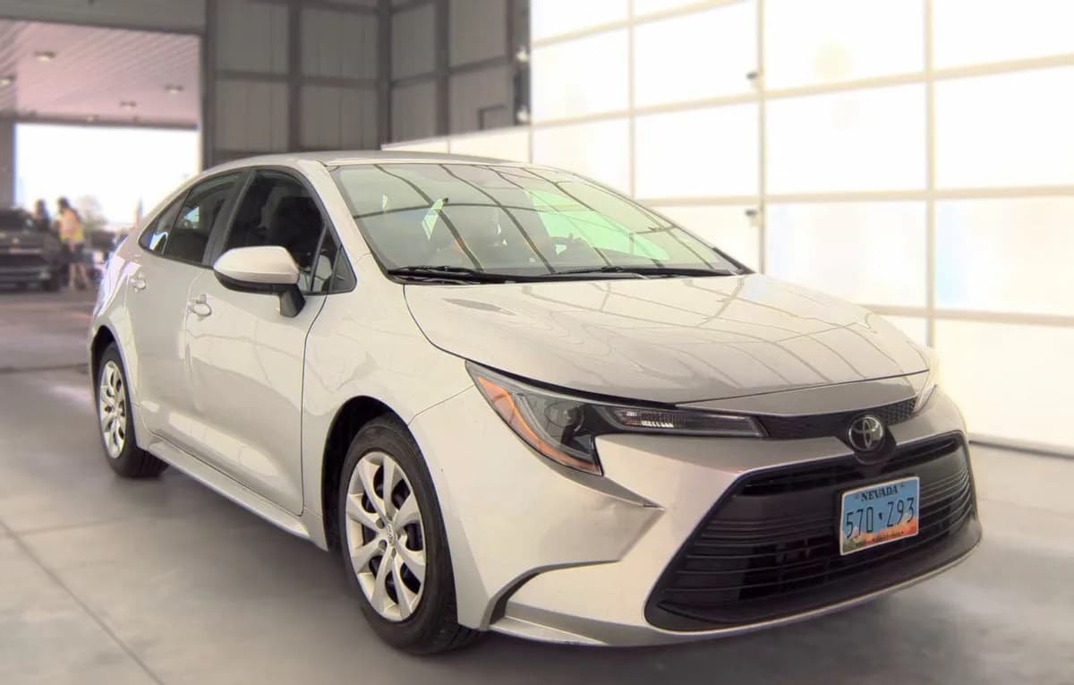 2024 TOYOTA COROLLA LE SEDAN 4