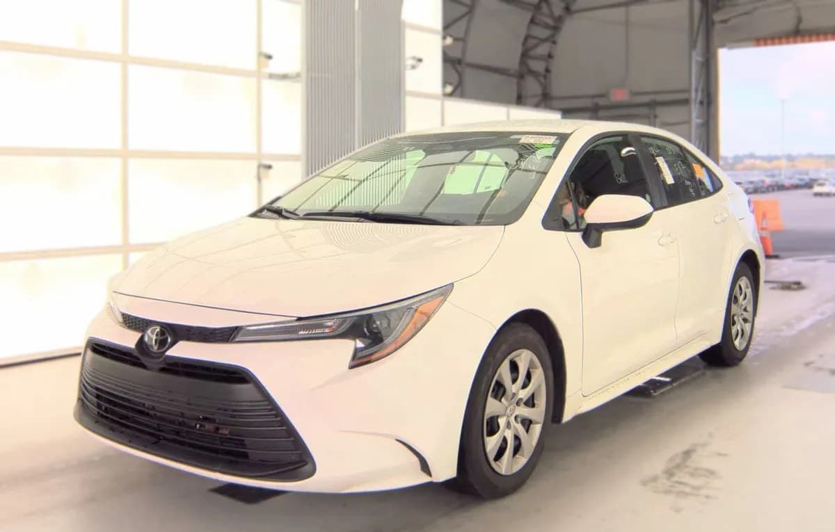 2025 TOYOTA COROLLA LE 2