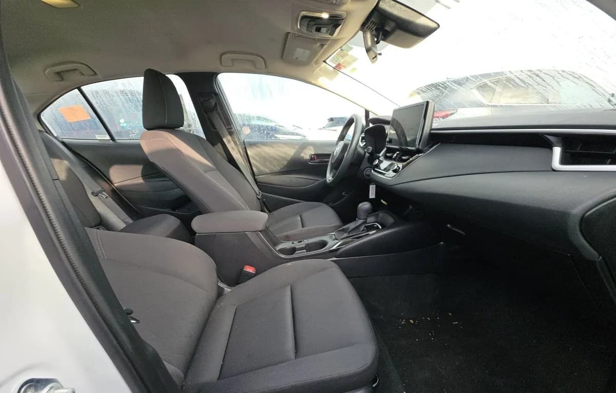 2025 TOYOTA COROLLA LE 5