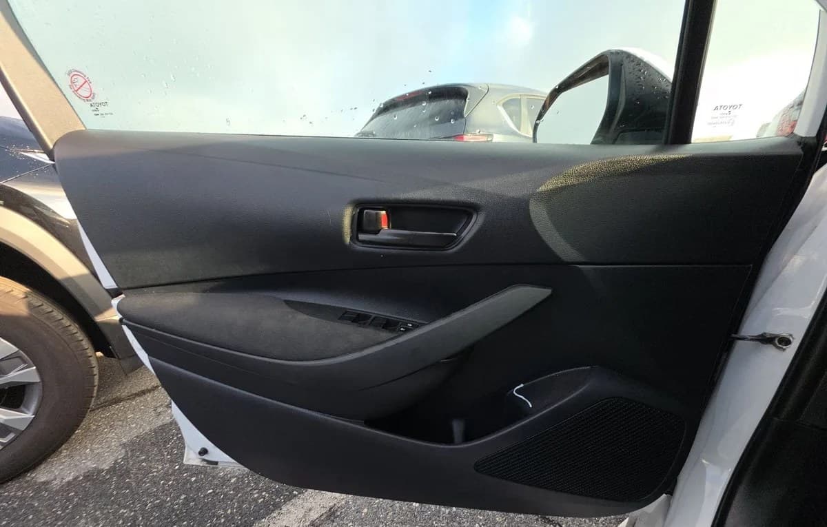 2025 TOYOTA COROLLA LE 6