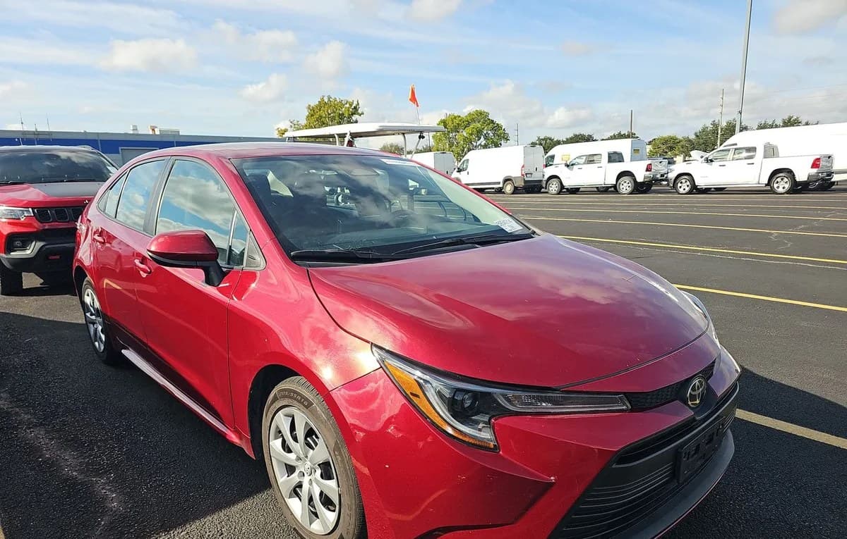 2025 TOYOTA COROLLA LE 4