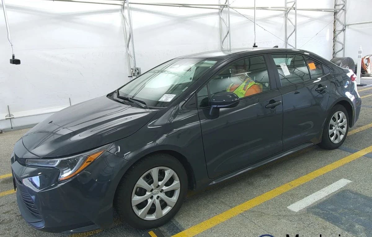 2025 TOYOTA COROLLA LE 2