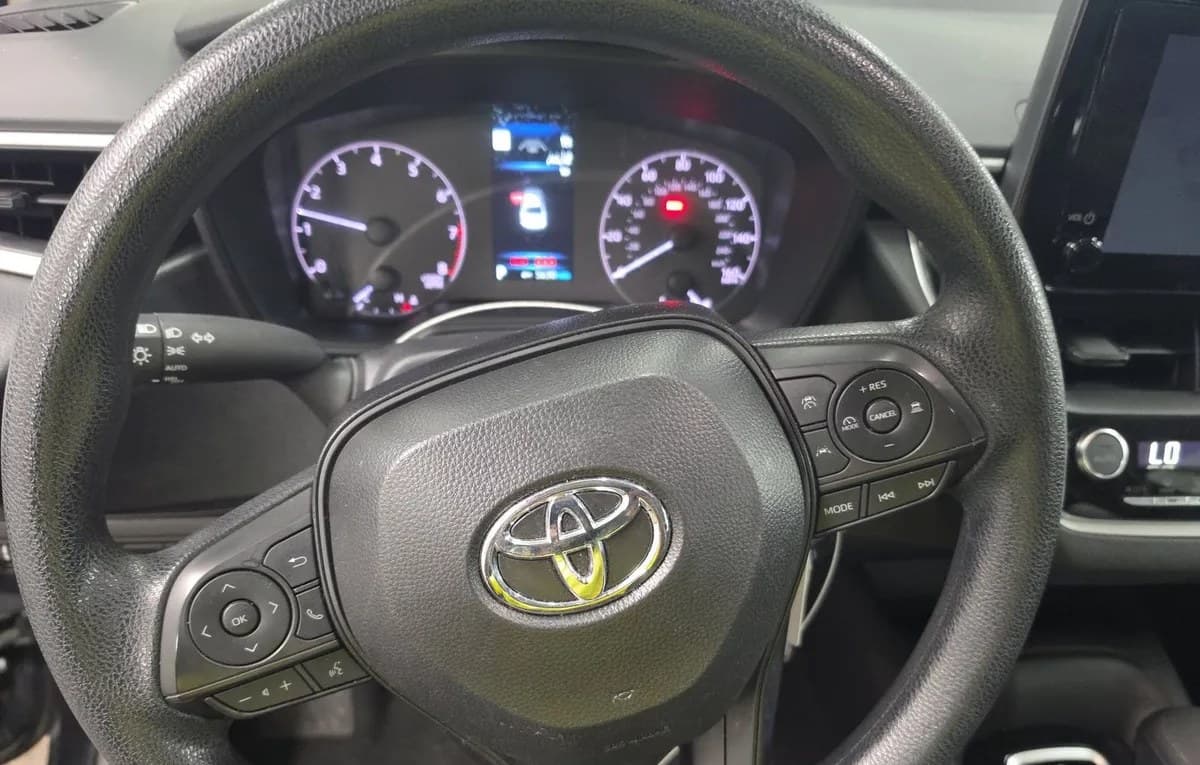 2025 TOYOTA COROLLA LE 7