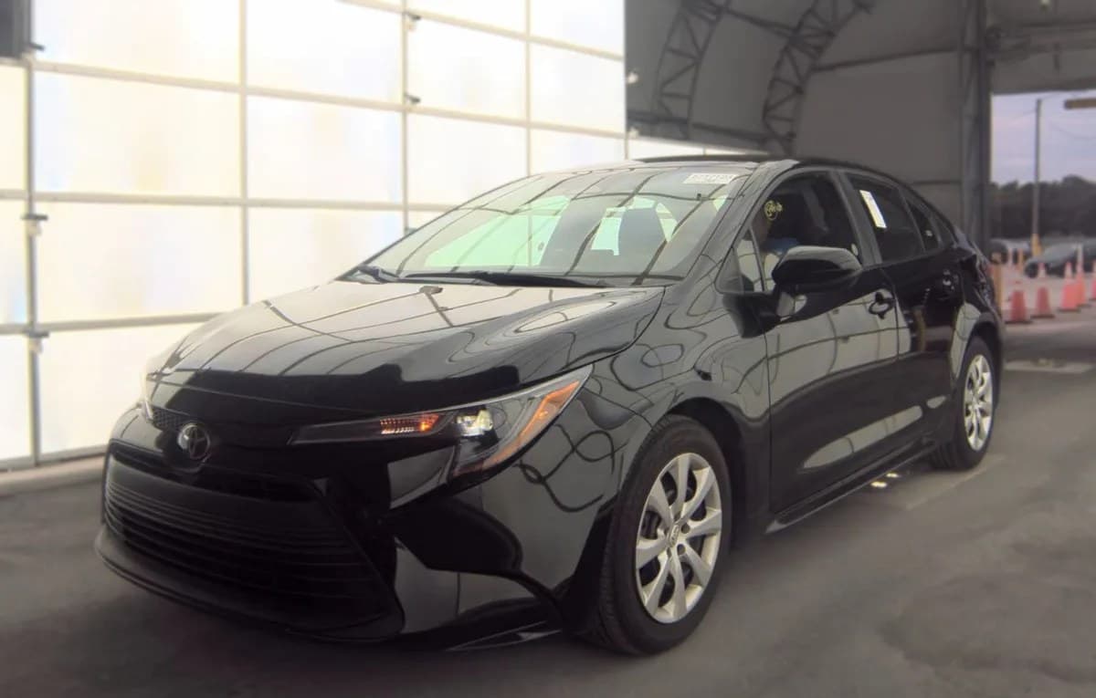 2025 TOYOTA COROLLA LE 2