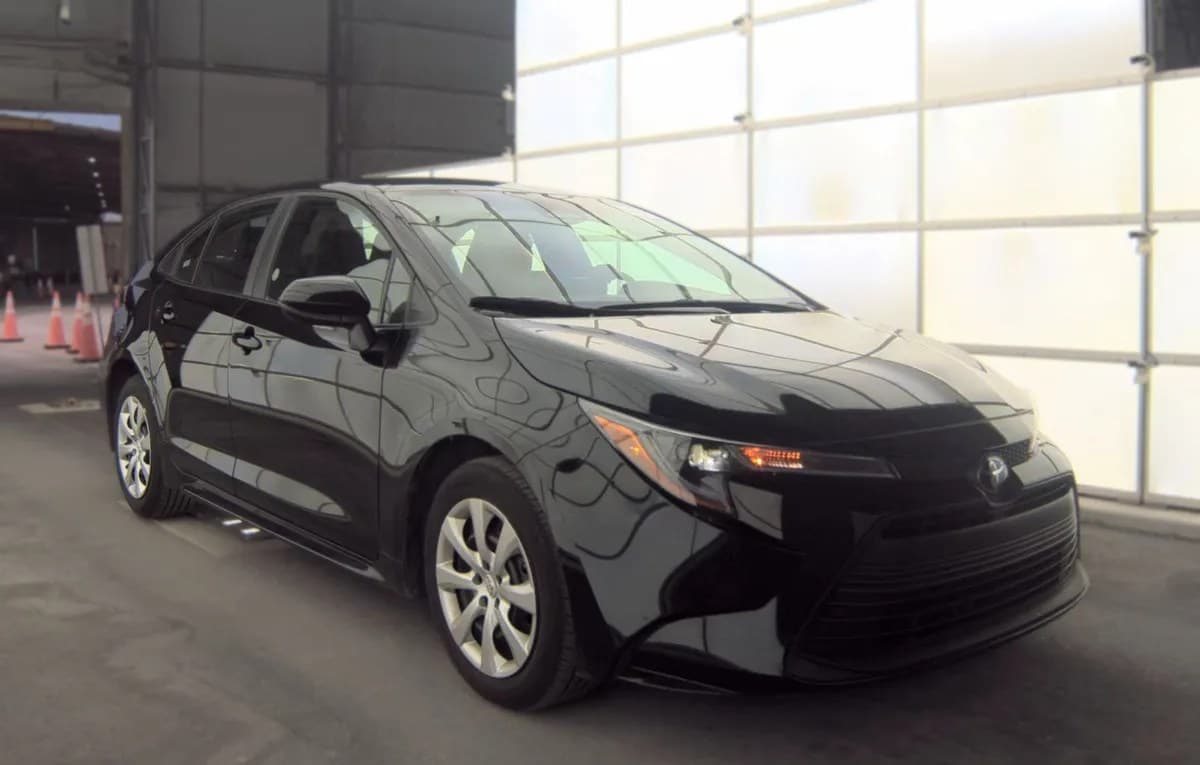 2025 TOYOTA COROLLA LE 4