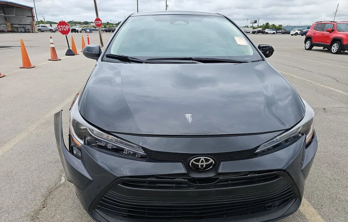 2026 TOYOTA COROLLA LE 3