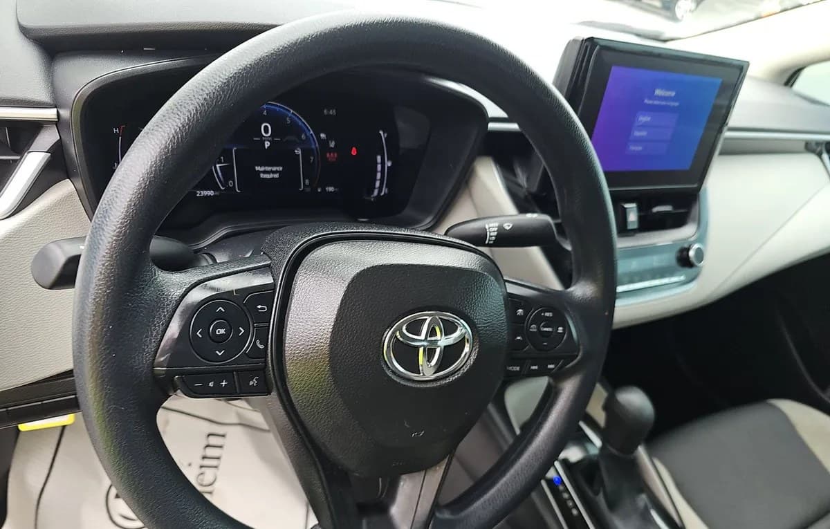 2026 TOYOTA COROLLA LE 7