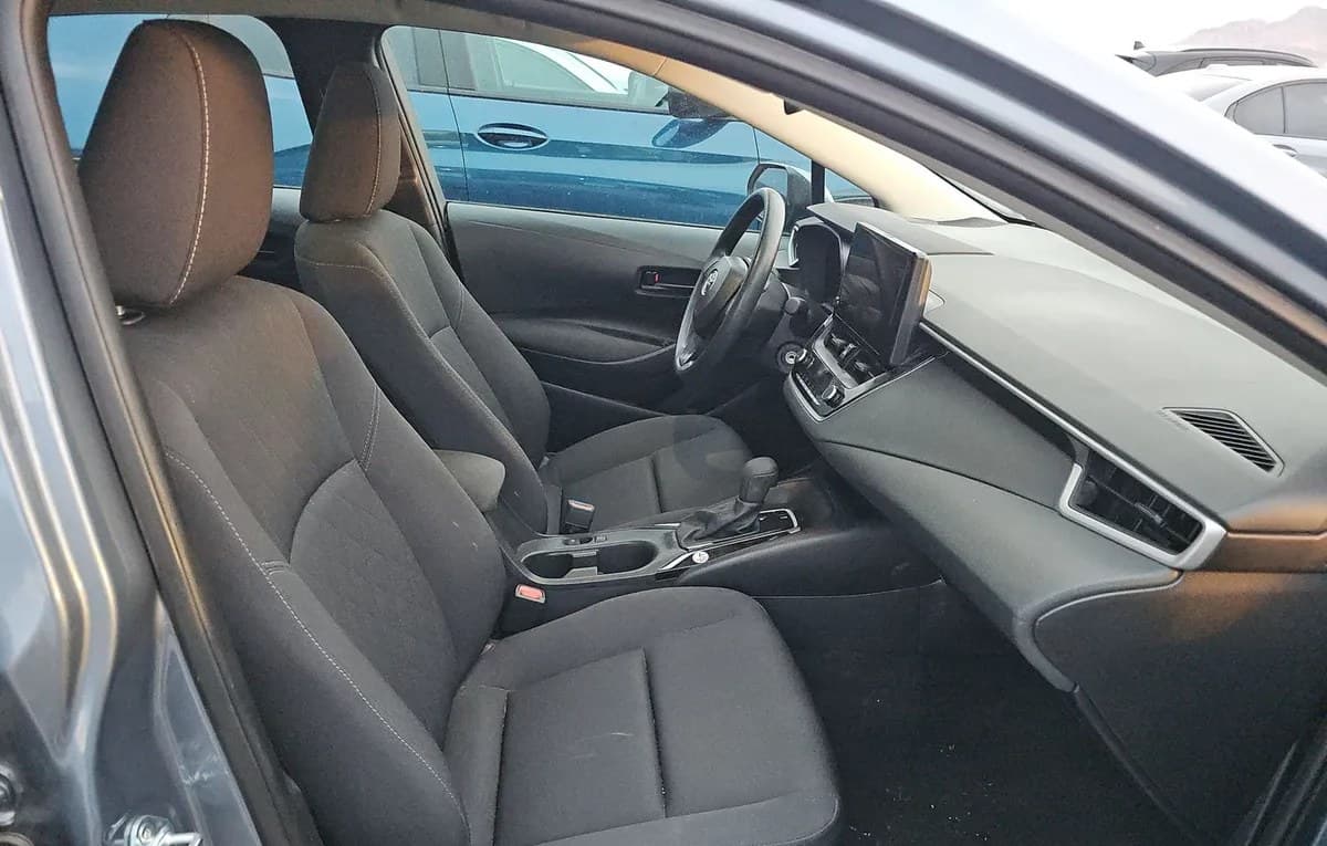 2026 TOYOTA COROLLA LE 5