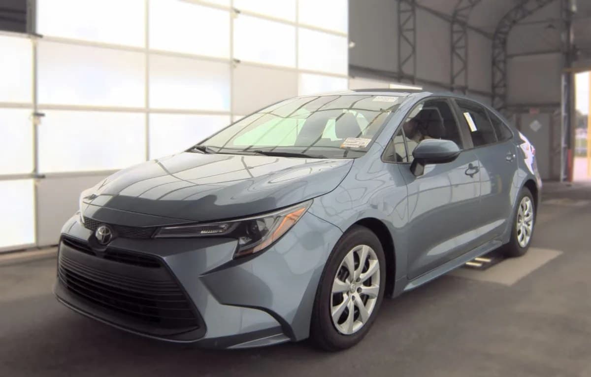 2023 TOYOTA COROLLA LE 2