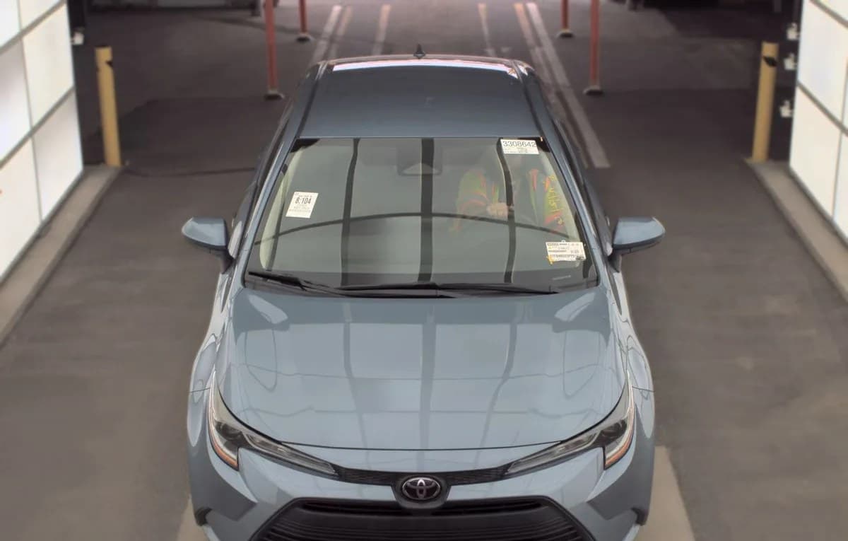 2023 TOYOTA COROLLA LE 3