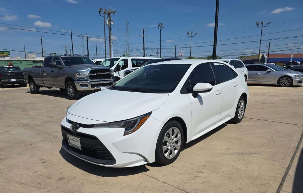 2023 TOYOTA COROLLA LE 2