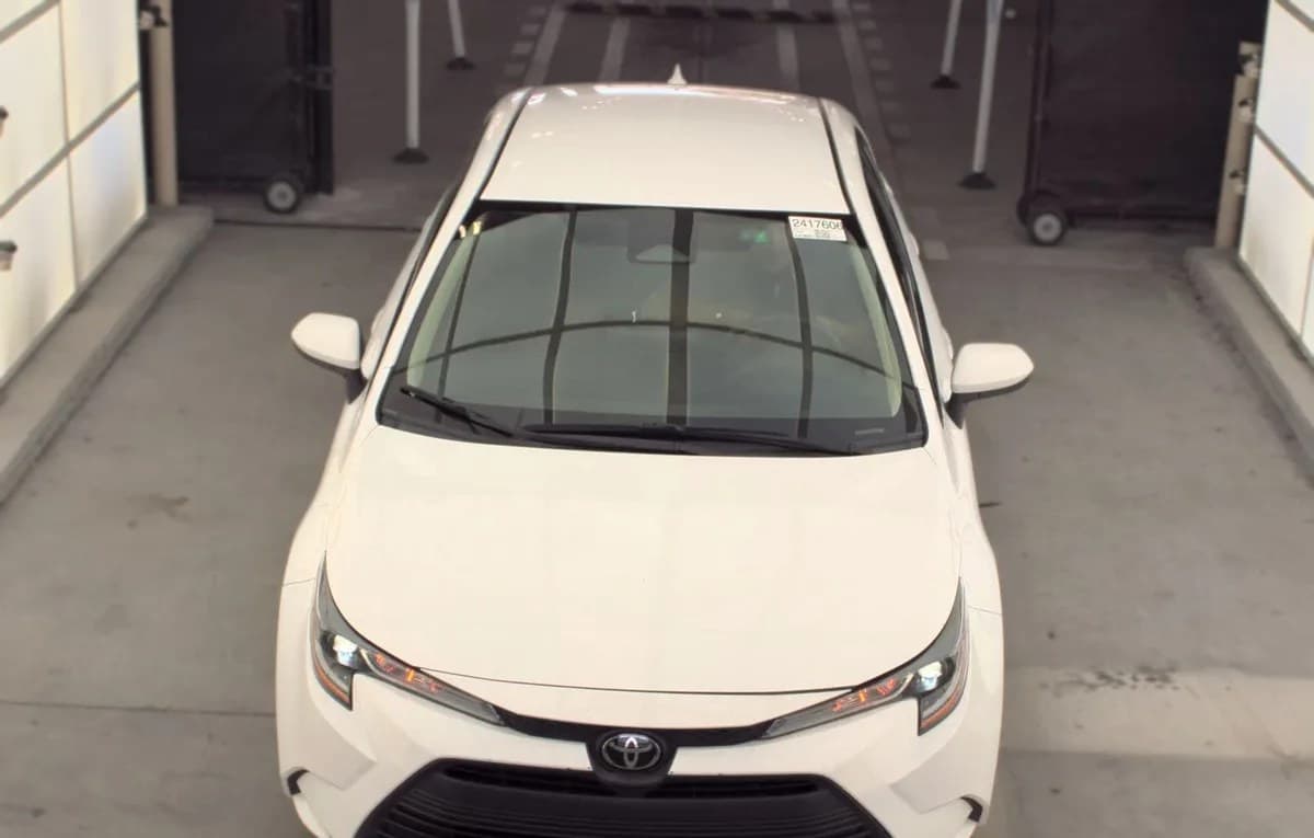 2023 TOYOTA COROLLA LE 3