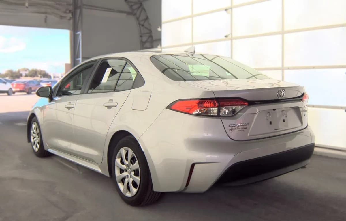 2023 TOYOTA COROLLA LE 5