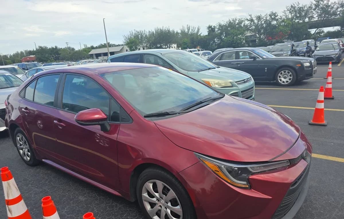 2023 TOYOTA COROLLA LE 4