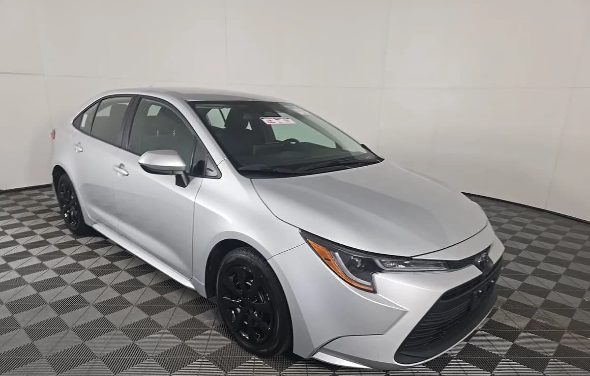 2024 TOYOTA COROLLA LE 4