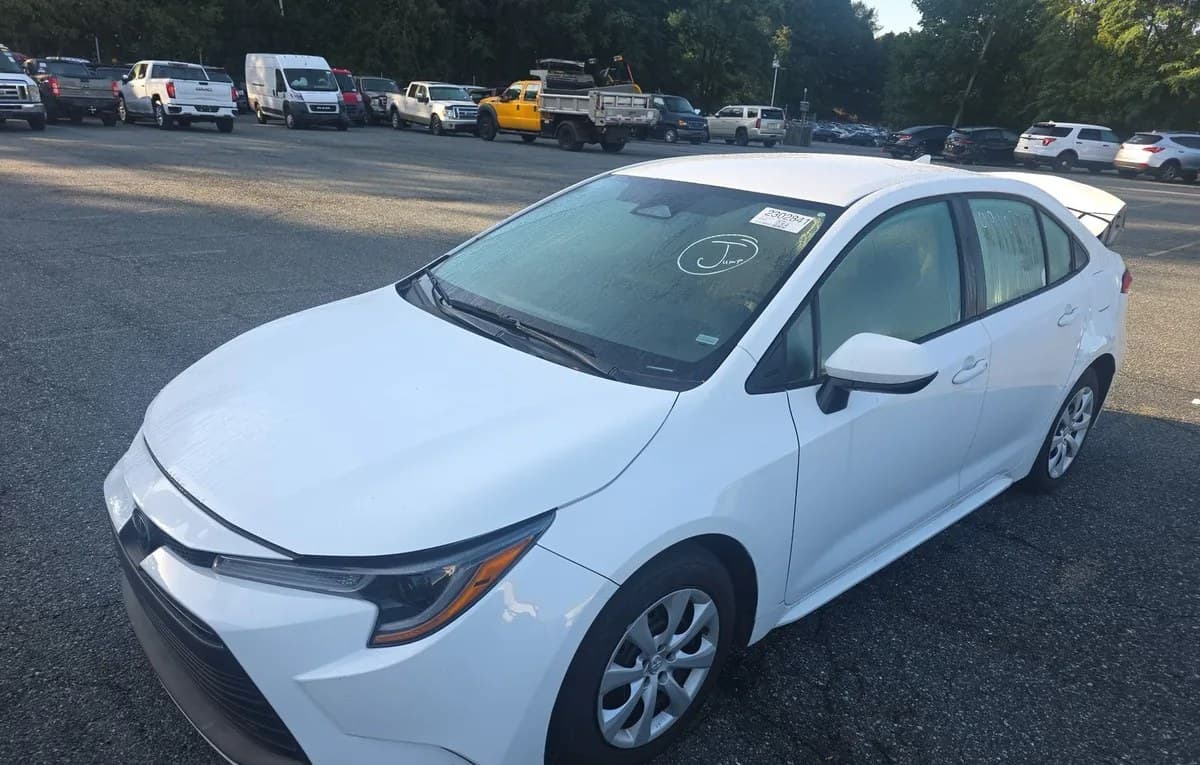 2025 TOYOTA COROLLA LE 2