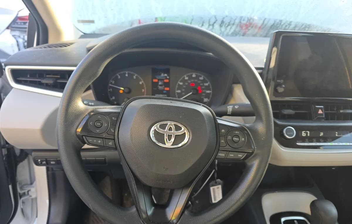 2025 TOYOTA COROLLA LE 7