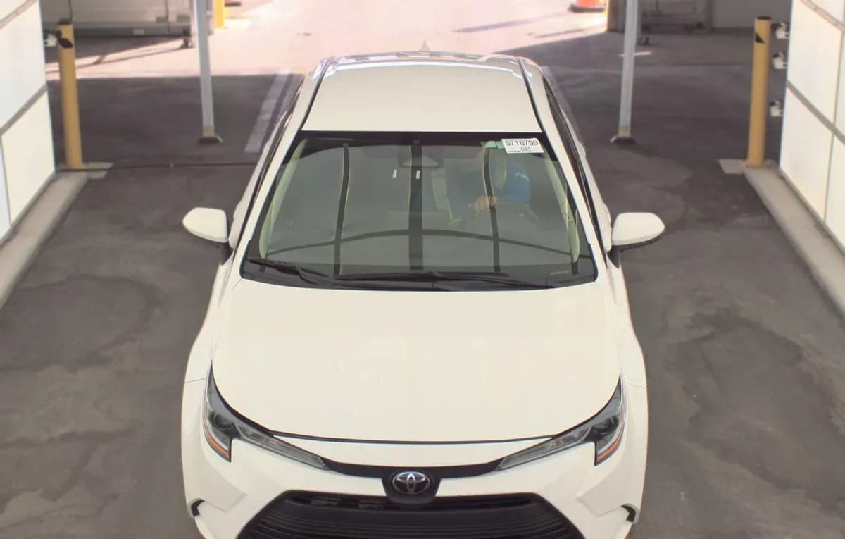 2025 TOYOTA COROLLA LE 3