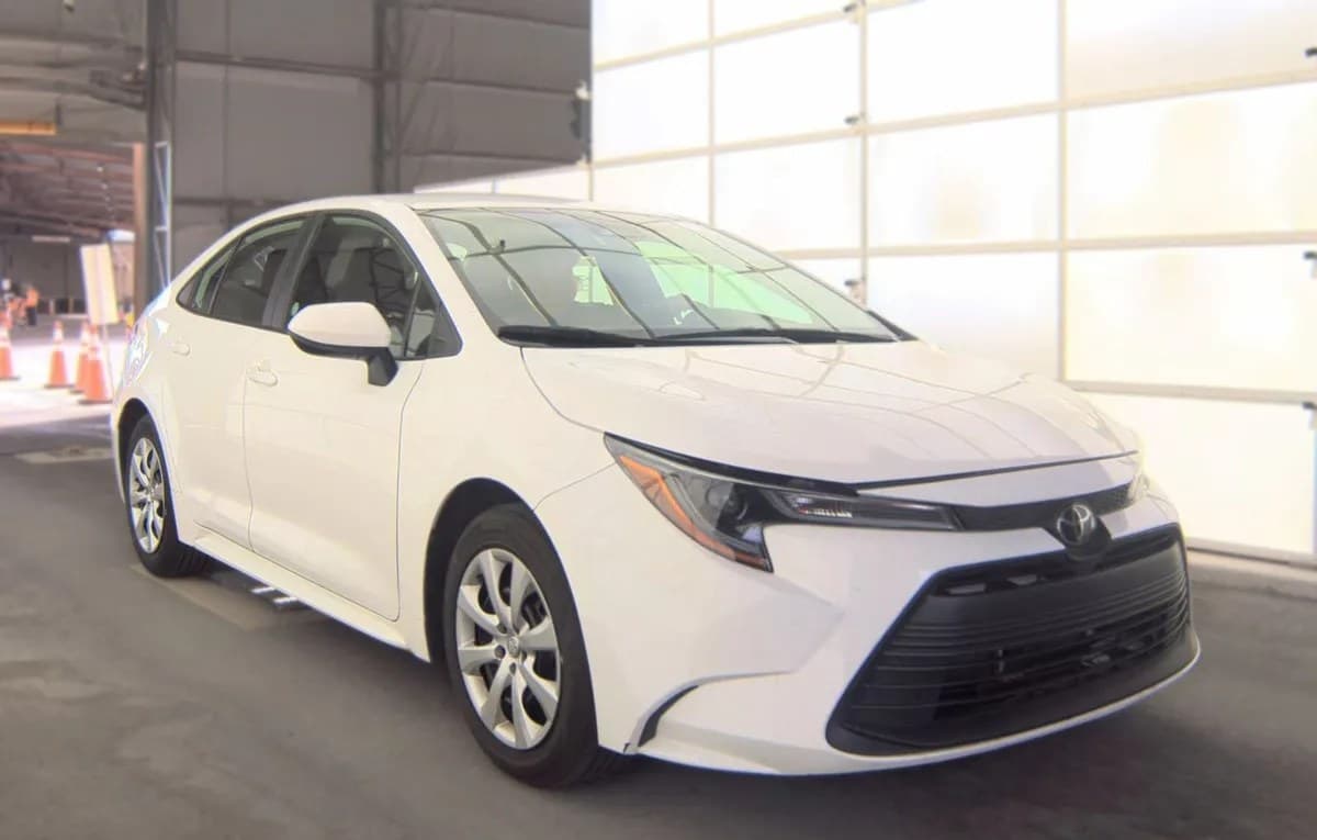 2025 TOYOTA COROLLA LE 4