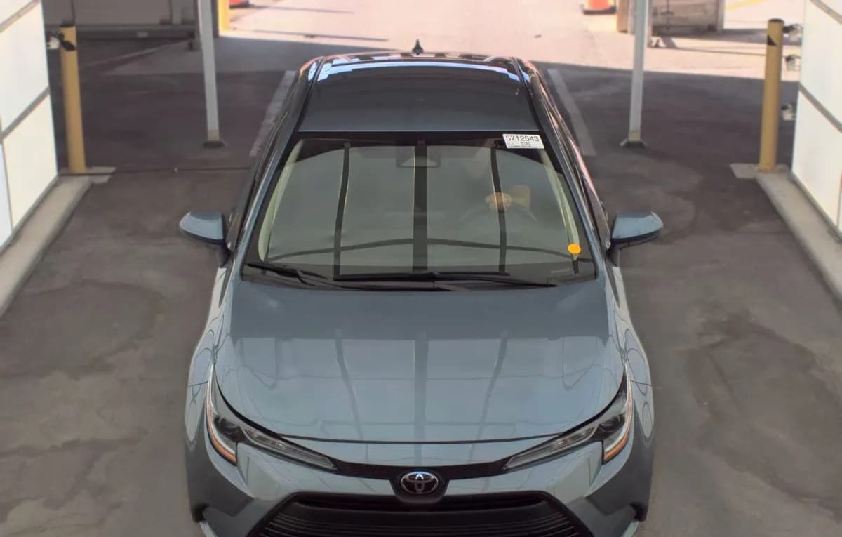 2025 TOYOTA COROLLA LE 3