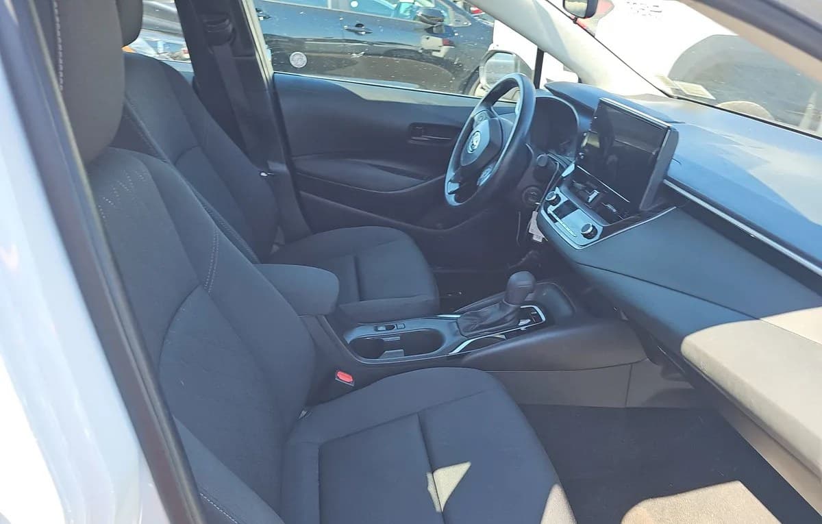 2025 TOYOTA COROLLA LE 5