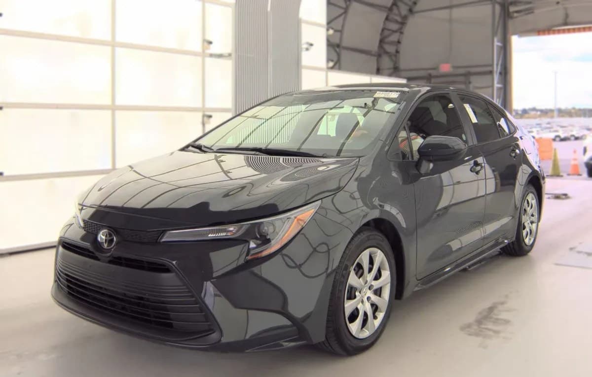 2025 TOYOTA COROLLA LE 2