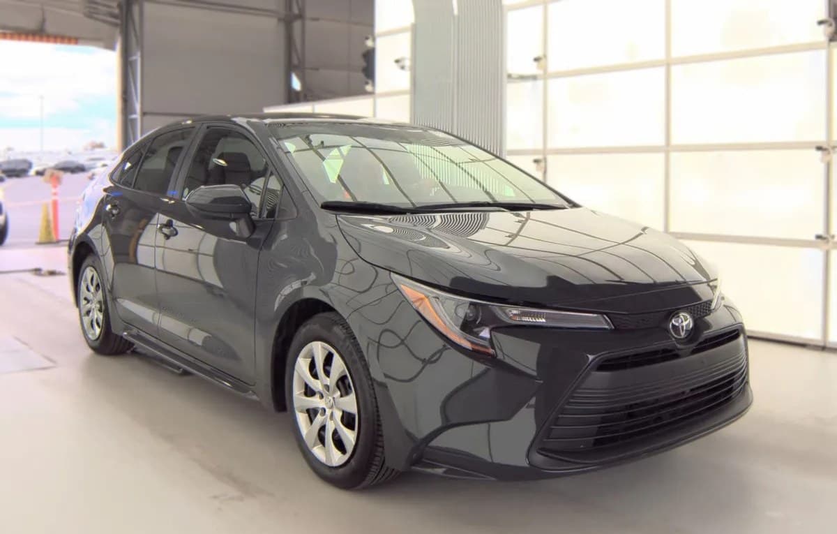 2025 TOYOTA COROLLA LE 4