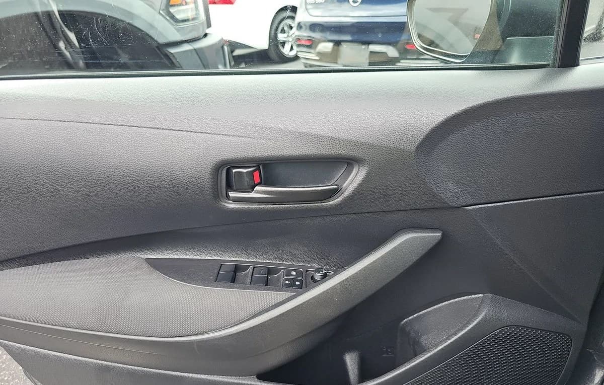 2025 TOYOTA COROLLA LE 6