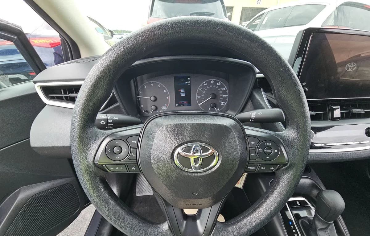 2025 TOYOTA COROLLA LE 7