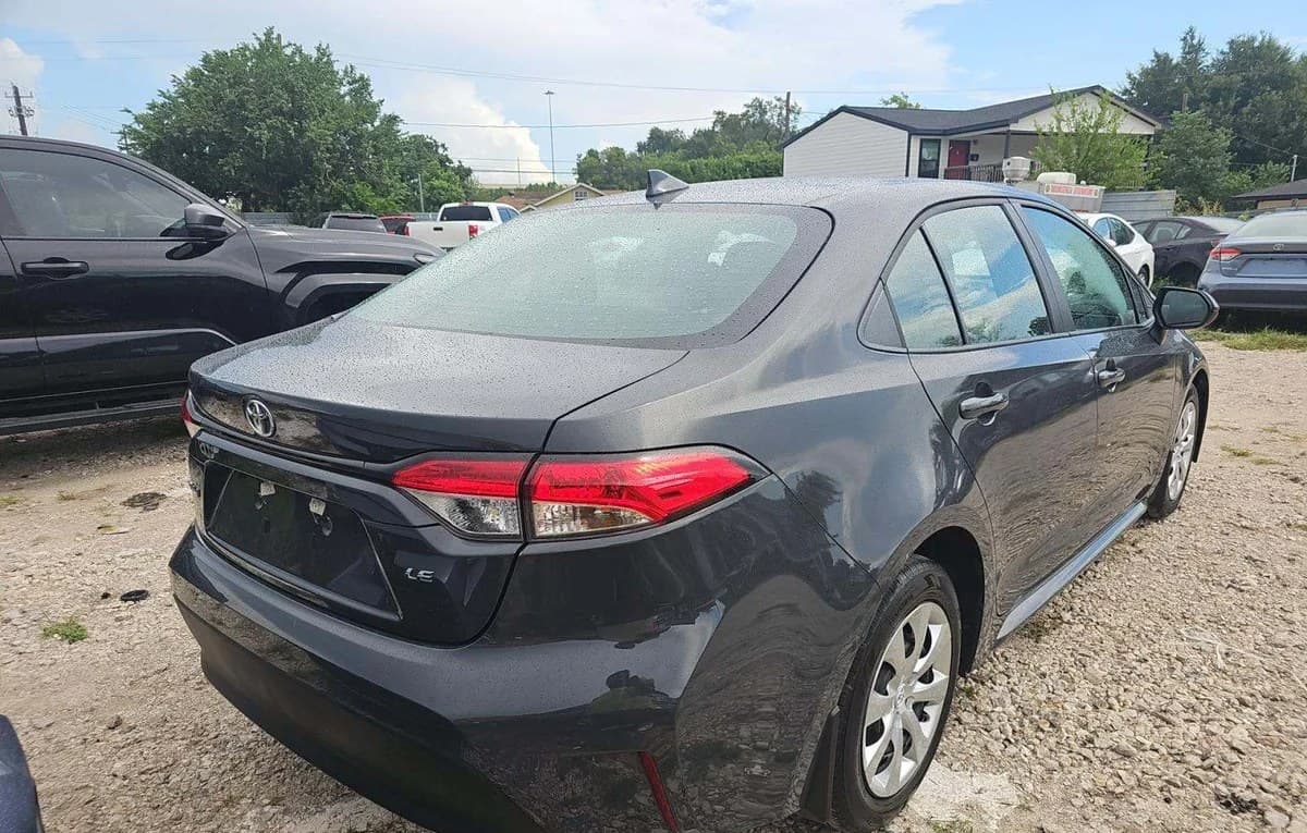 2026 TOYOTA COROLLA LE 4