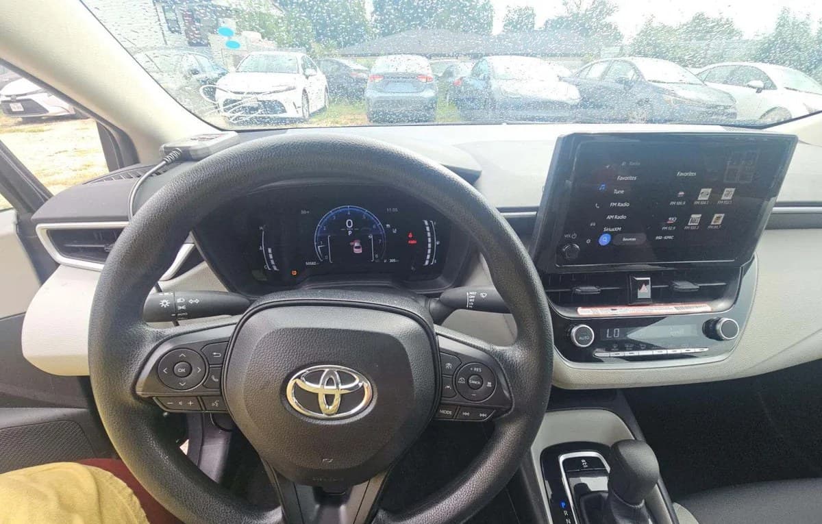 2026 TOYOTA COROLLA LE 7