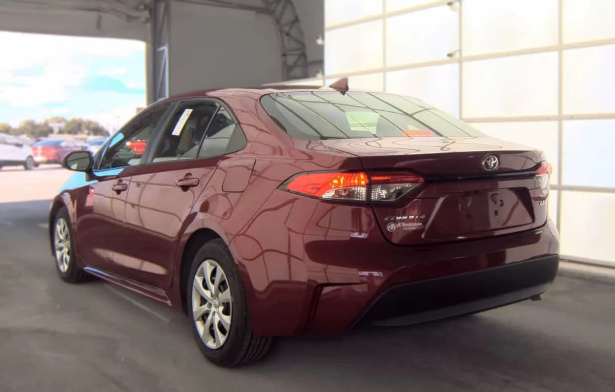 2023 TOYOTA COROLLA LE SEDAN 5