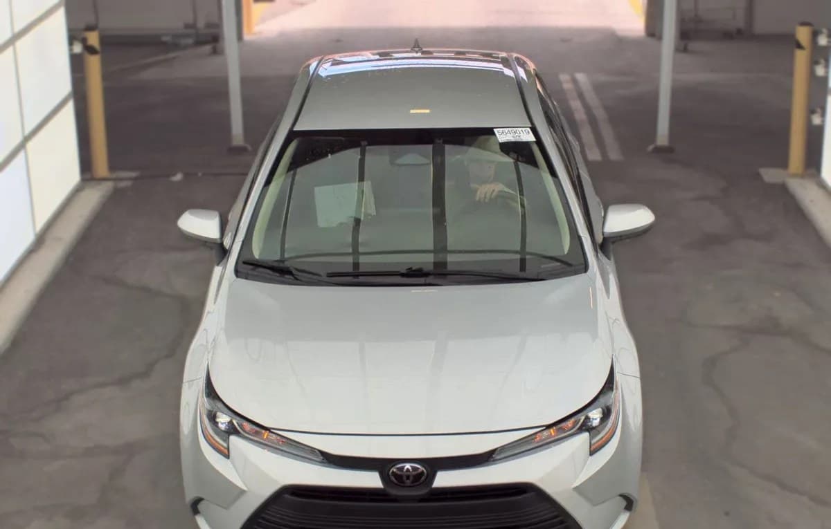 2024 TOYOTA COROLLA LE 3