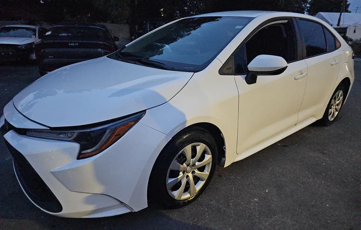 2024 TOYOTA COROLLA LE 2