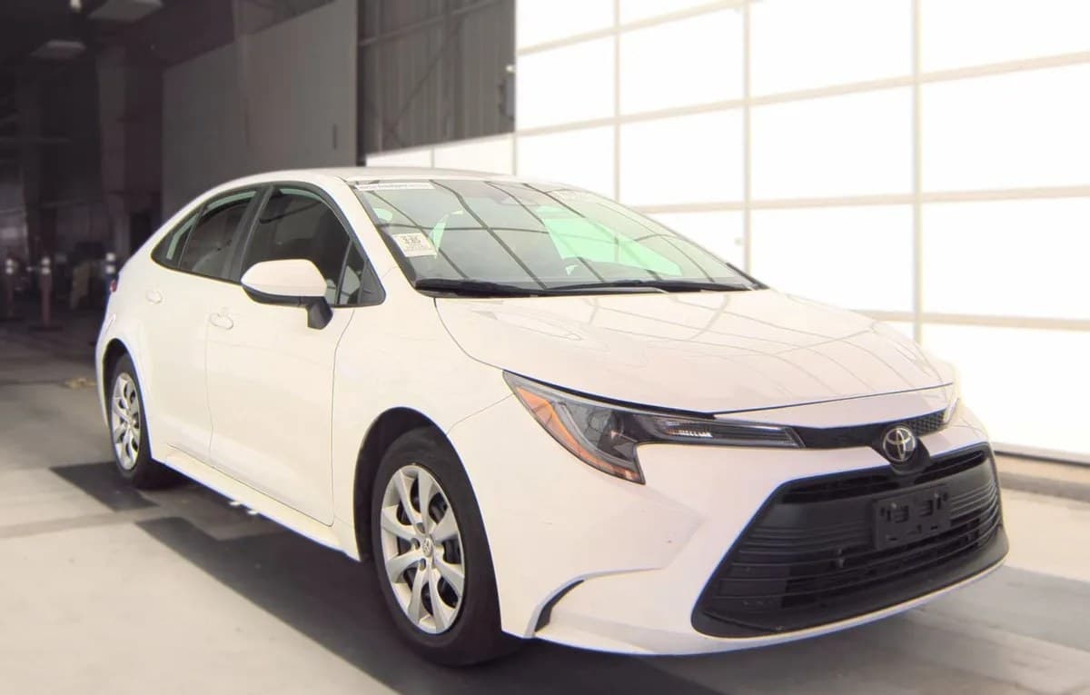 2025 TOYOTA COROLLA LE 4