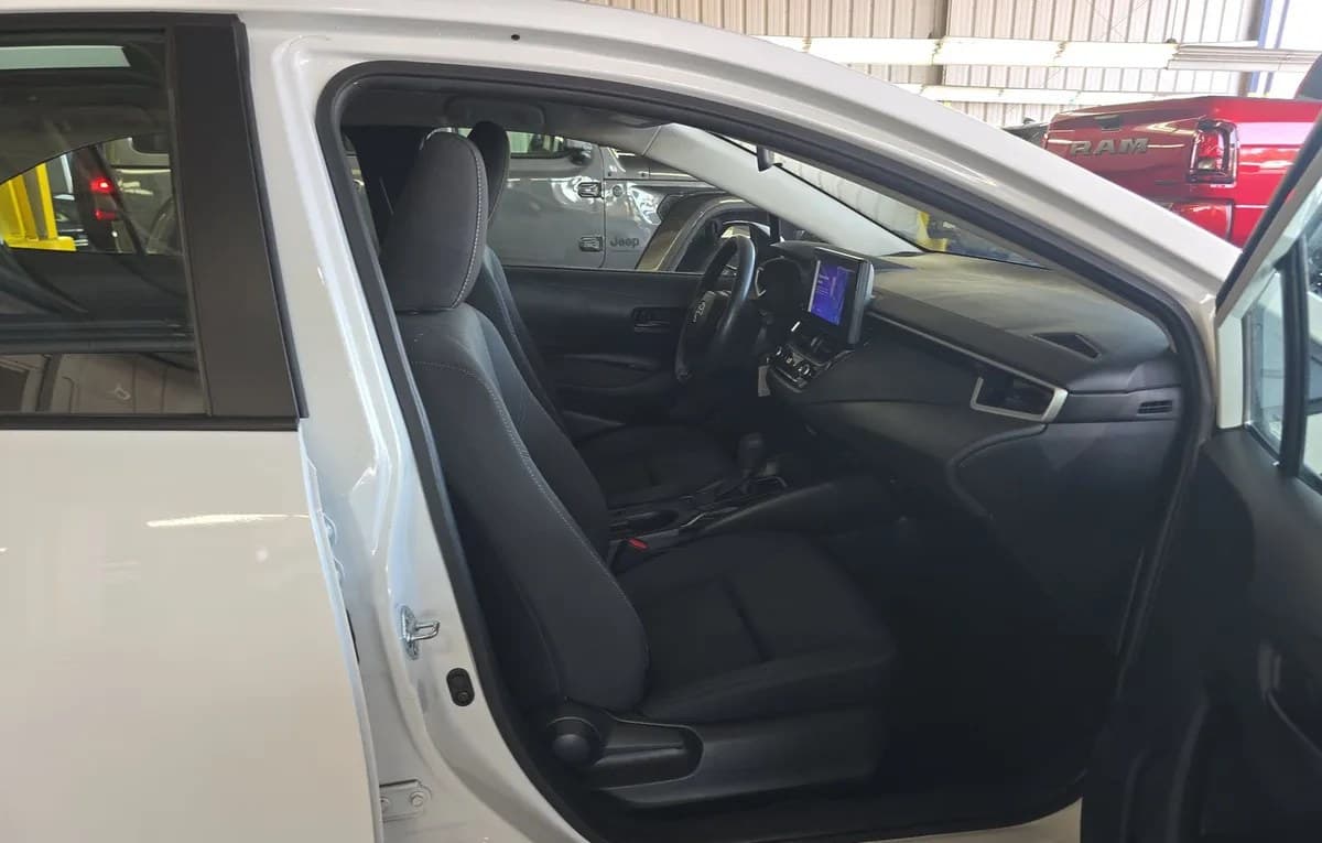 2025 TOYOTA COROLLA LE 5