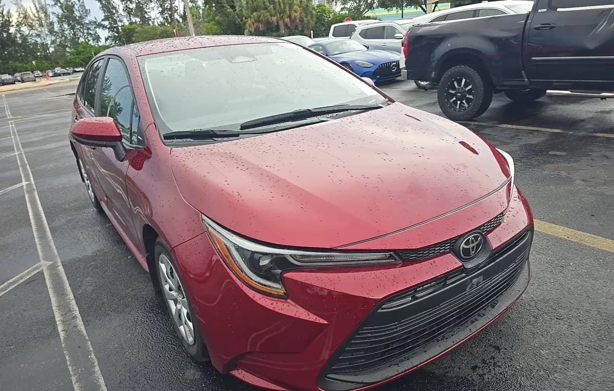 2025 TOYOTA COROLLA LE 4